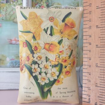 Vintage Daffodil Print Lavender Bag Decoration Gift For Spring, 4 of 8