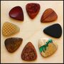 Acoustic Guitar Merry Christmas Tin Of Eight Picks, thumbnail 9 of 10