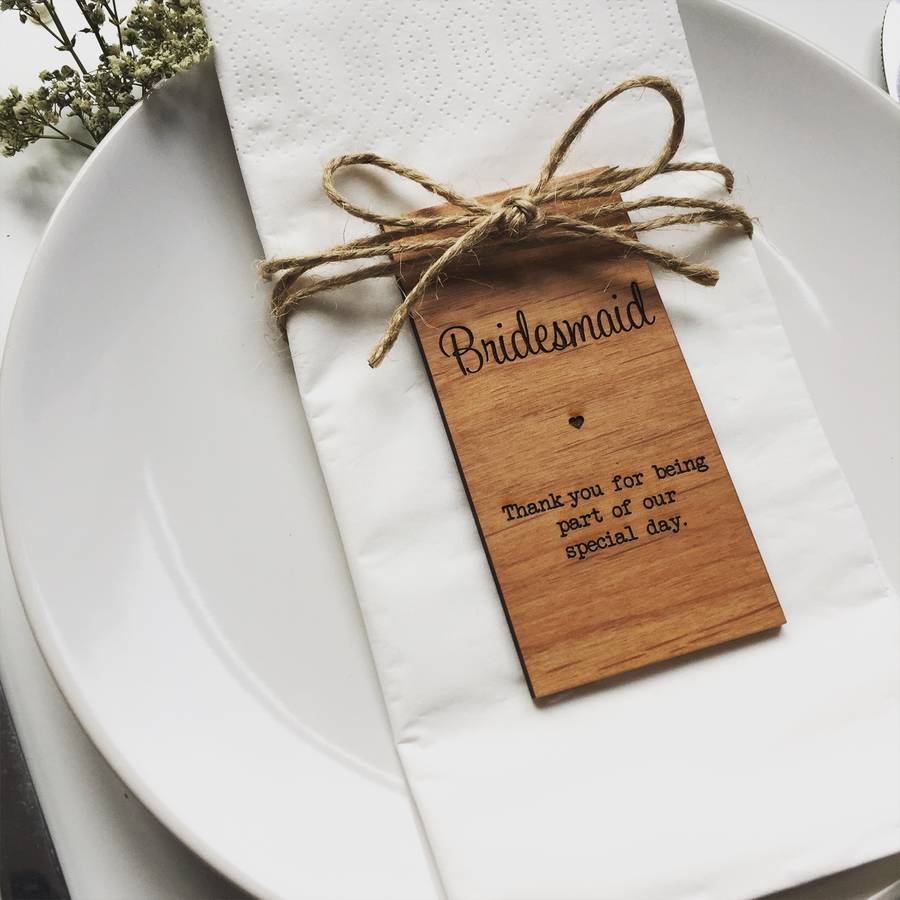 bridesmaid-wooden-place-setting-by-design-by-eleven