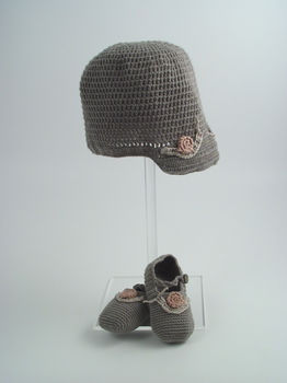 Handmade Bamboo Hat And Booties Set, 3 of 6