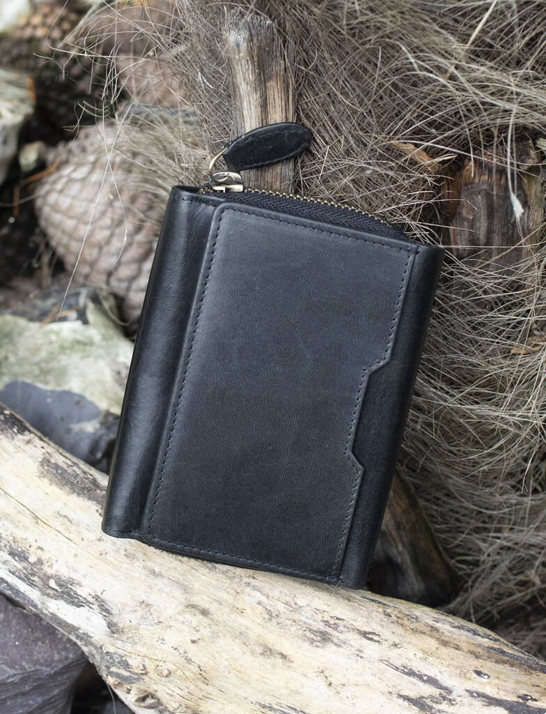 Medium size black purse new arrivals