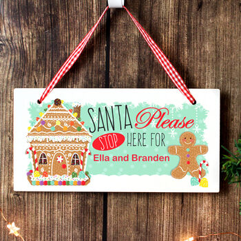 Personalised Gingerbread House Santa Stop Here Sign, 3 of 3