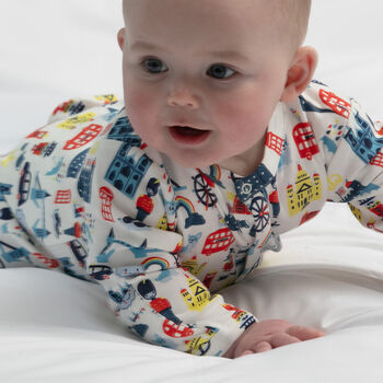 Newborn Babygrow | London Life, 8 of 12