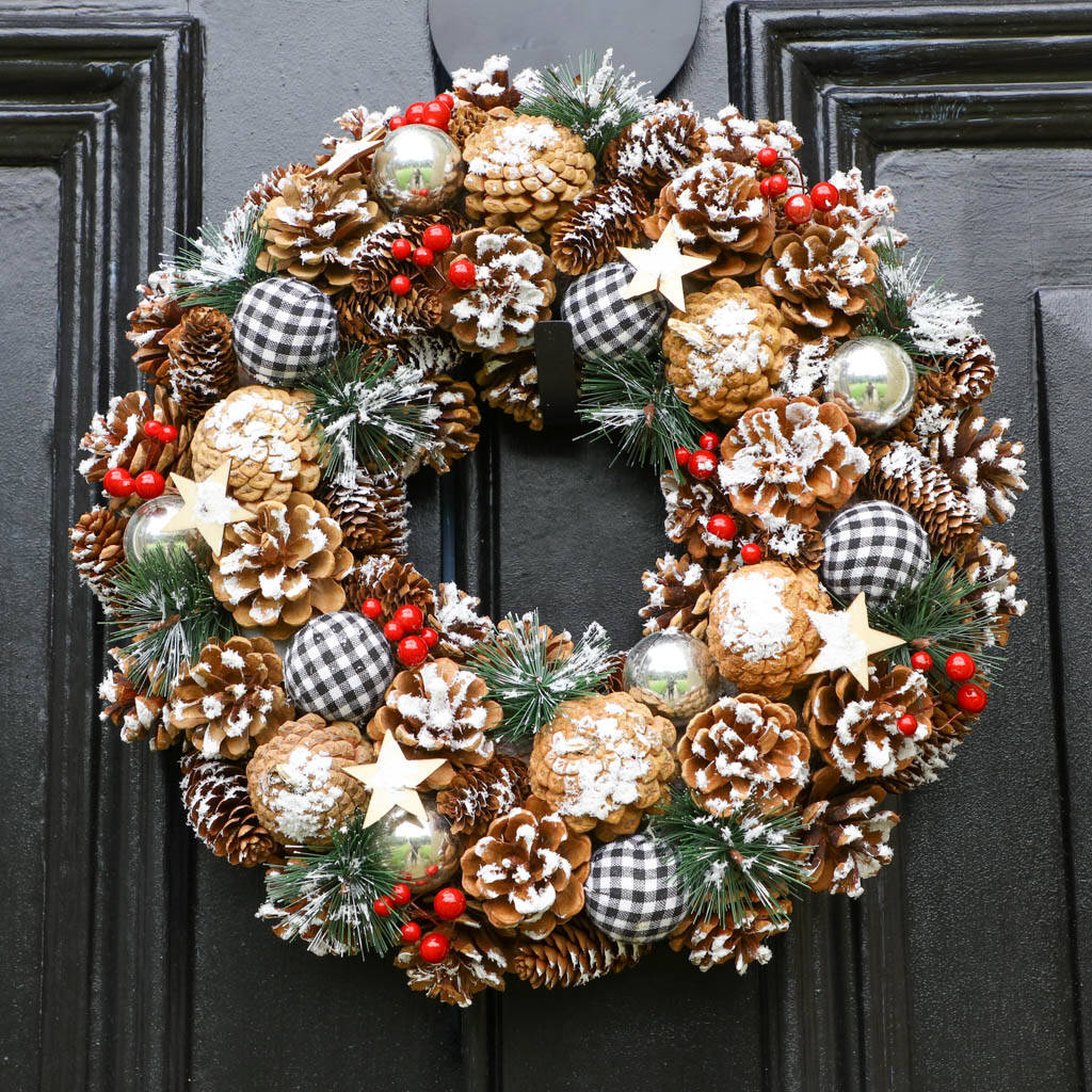 Christmas Magic Door Wreath, 1 of 8