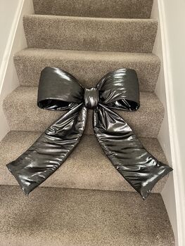 Metallic Chrome Door Bow, 3 of 3