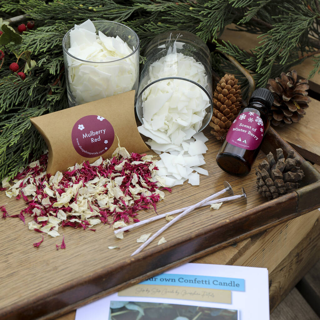 Image of Christmas Petal And Soy Candle Making Kit