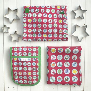Christmas Fayre Double Oven Gloves, 3 of 6
