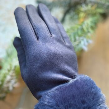 The Classic Christmas Gloves And Silver Necklace Gift Box, 6 of 12