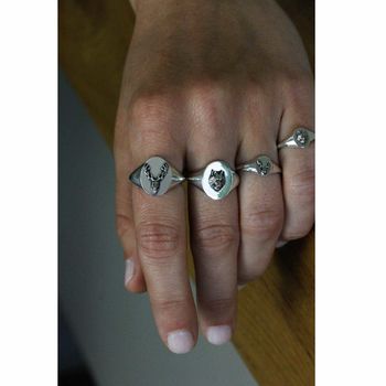Reindeer Head Signet Ring – Silver, 7 of 8