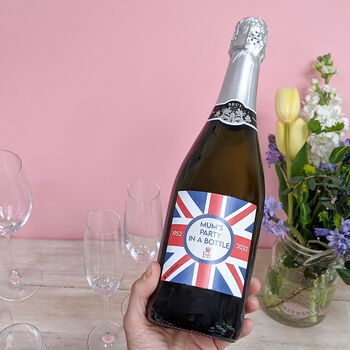 Personalised Queen's Jubilee Prosecco And Playlist, 2 of 3