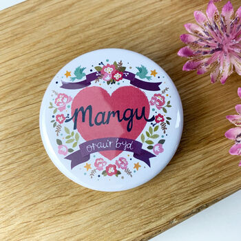 Welsh Best Mum/Gran Badge, 4 of 5