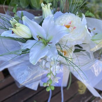 White Lily Gift Bouquet, 4 of 10