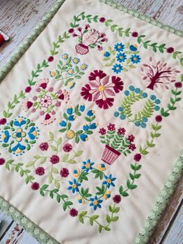 Baltimore Stitchery Hand Embroidery Kit, 3 of 12