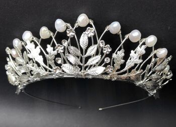 The Agatha Crown Oak Leaf Pearl Tiara, 10 of 12