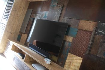 Tunni Media Unit With Patchwork Feature Wall, 2 of 11