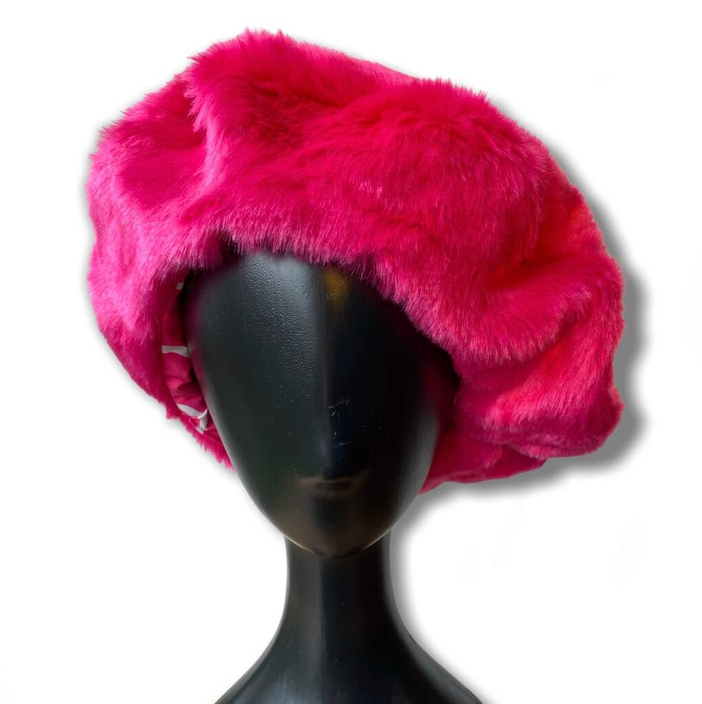 pink fluffy beret