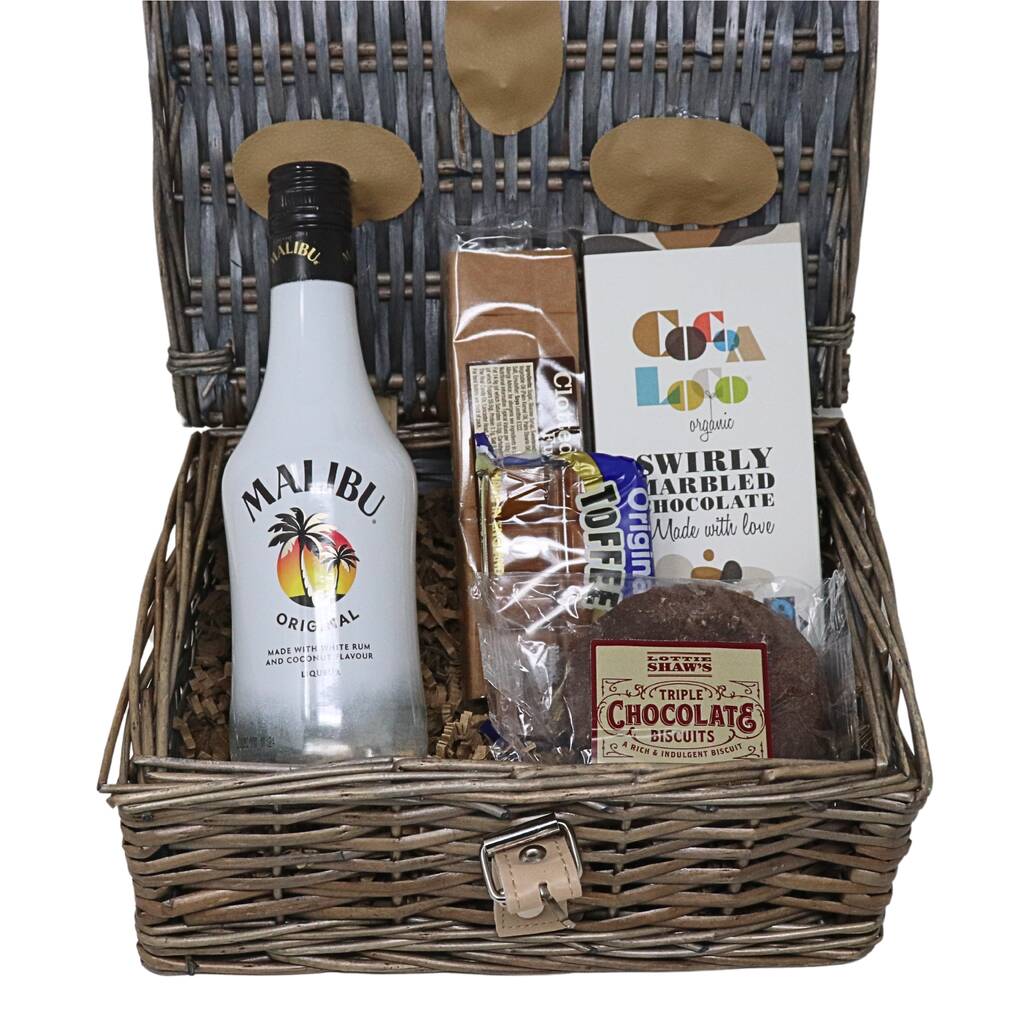 Malibu 35cl And Treats 10 Inch Hamper