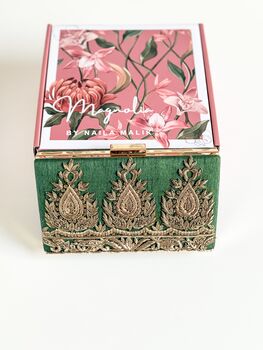 Amarna | Green Antique Gold Dabka Zardozi Clutch, 6 of 8
