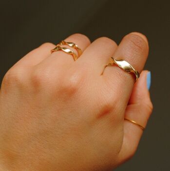 9ct Gold Waved Ring, 3 of 4