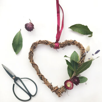 Make A Dried Flower Heart Wreath Kit, 3 of 9