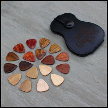 18 Acoustic Guitar Picks In A Leather Christmas Wallet, 2 of 11