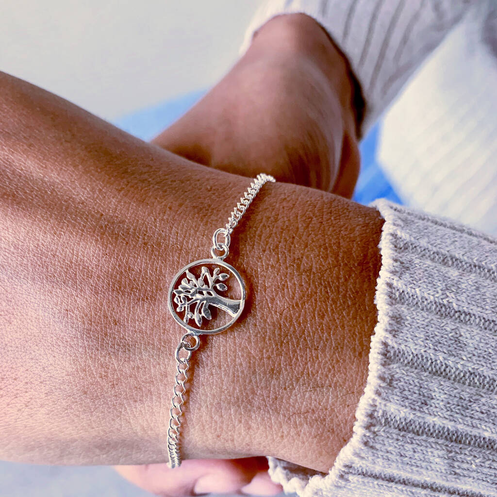 Rose Gold Circle of Life Mangalsutra Bracelet – GIVA Jewellery