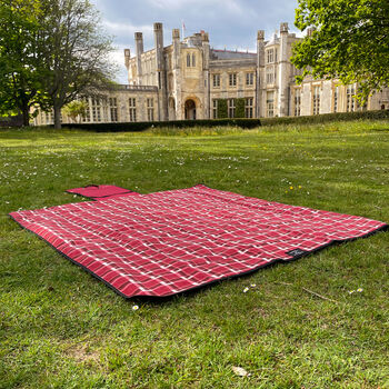 Luxury Two Person Picnic Blanket Mulberry Red, 2 of 3