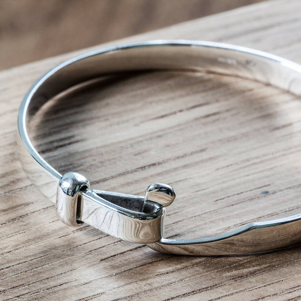 sterling silver loop clasp bangle by the jewellery boutique