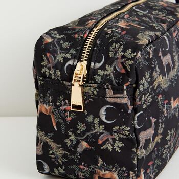 Fable A Night's Tale Woodland Pouch, 3 of 4