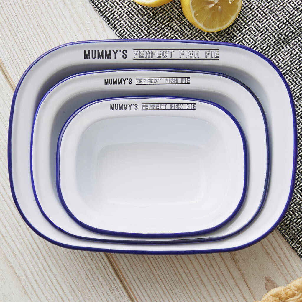 Personalised Enamel Pie Dish Gift Set For Her, 1 of 4