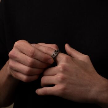 Black 8 Mm Chain Ring Engraved Band Rings, 7 of 12
