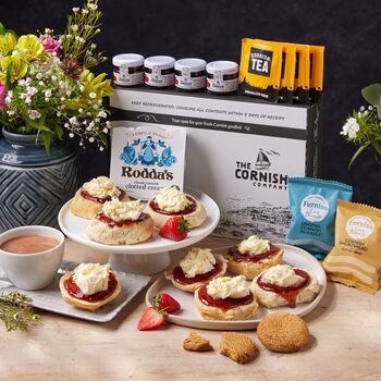 The Cream Tea Hamper, 2 of 6