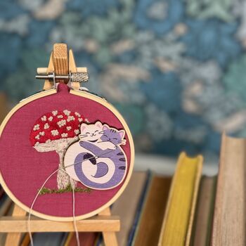 Besties Cat Needle Minder, 3 of 5