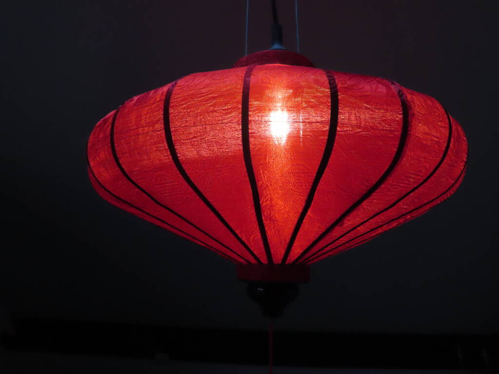 Vietnamese Silk Lanterns By medina trading