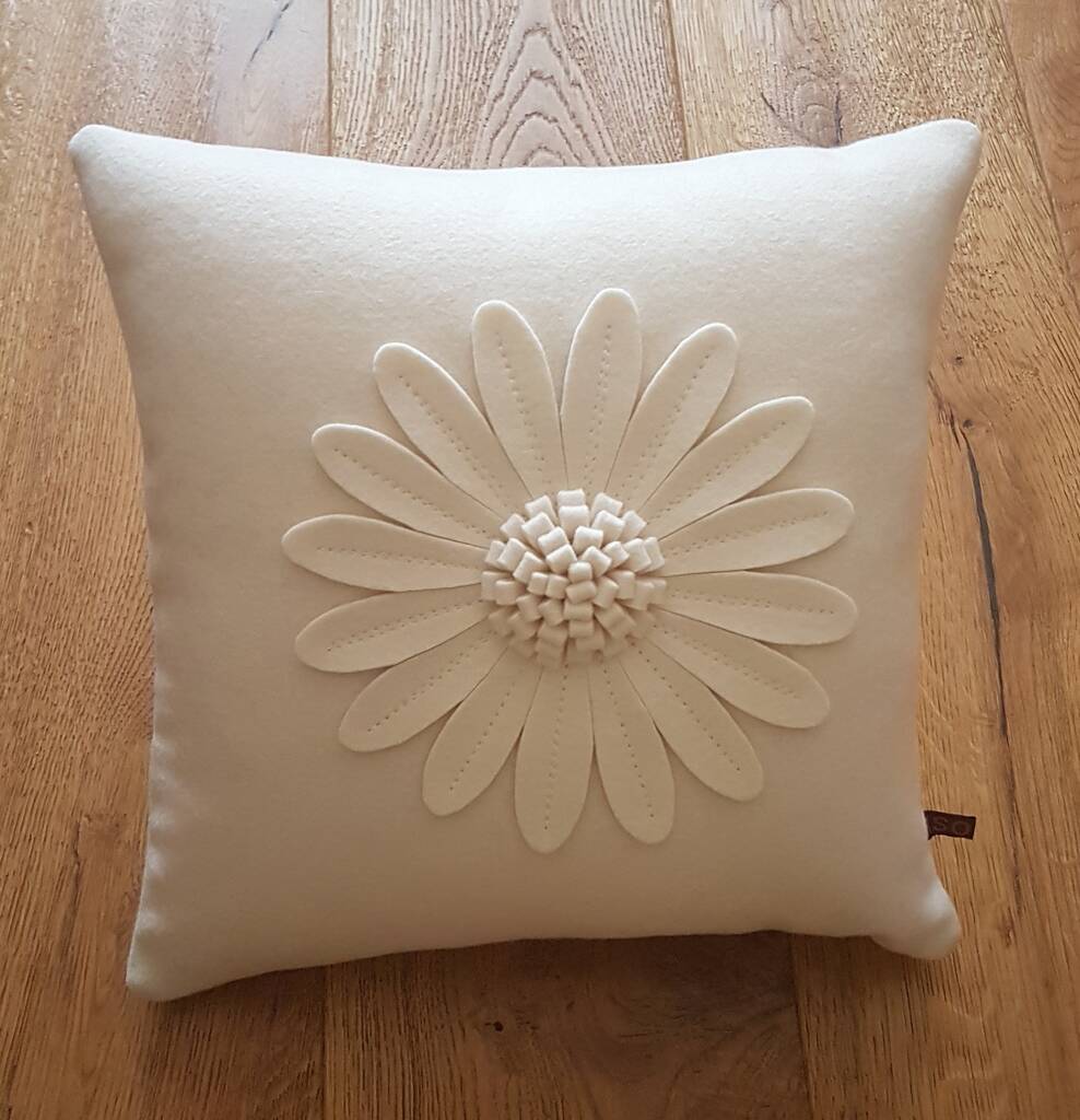 Big Daisy Cushions, 1 of 9