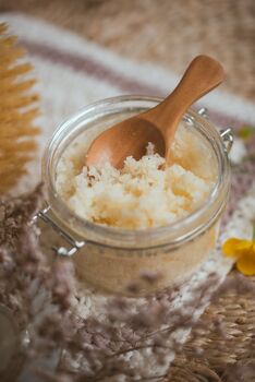 Vegan Vitamin E And Vanilla Salt Scrub, 4 of 4