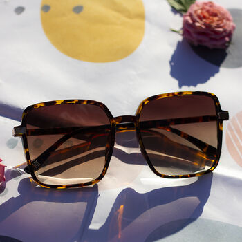 Elegant Square Side Metal Detail Sunglasses In Tortoise Shell, 2 of 3