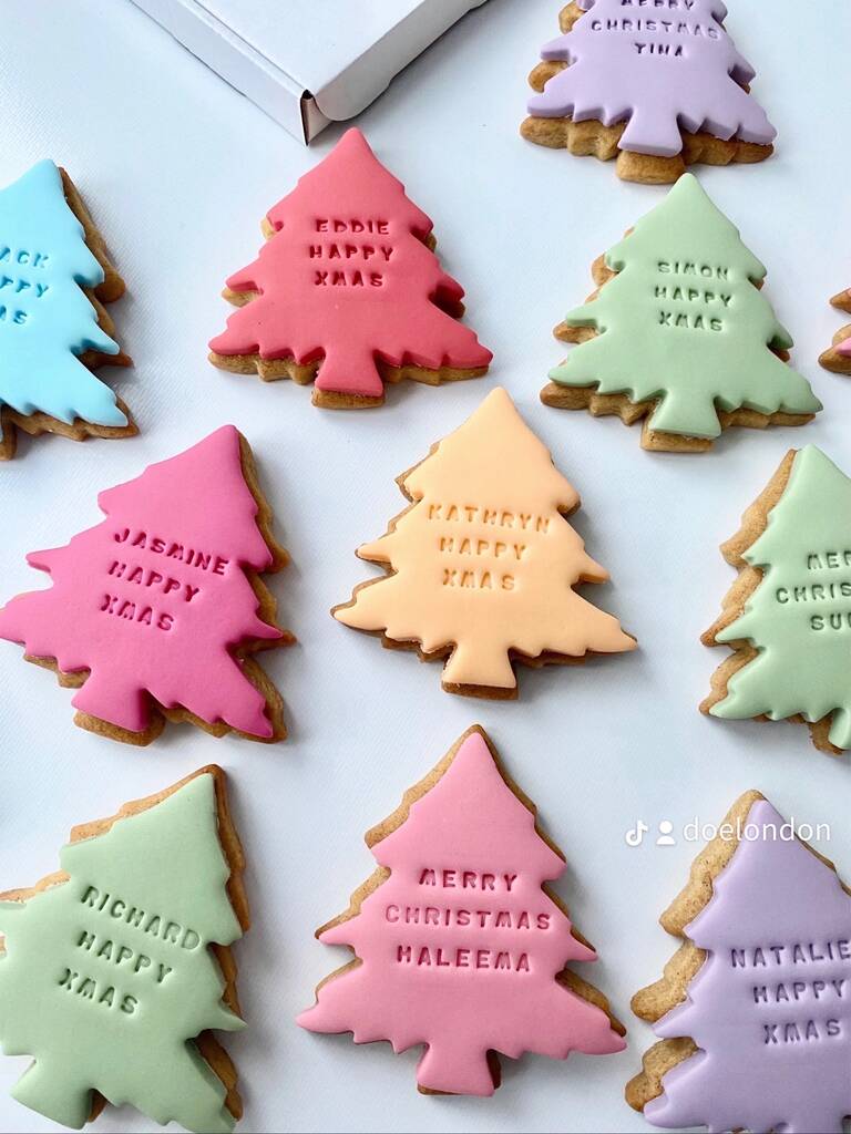 Say It With A Biscuit Christmas Tree, 1 of 4