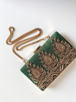 Amarna | Green Antique Gold Dabka Zardozi Clutch, 3 of 8