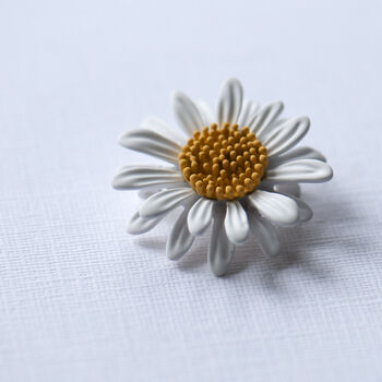White Daisy Brooch Mother’s Day Gift Card | Daisy Pin For Mum | Floral Jewellery Gift | Sentimental Gift For Mother, 3 of 11