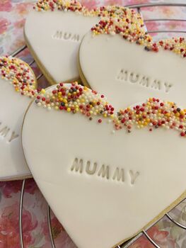 Customised Mother's Day Biscuit Hearts, 5 of 8