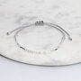 Bracciale Regalo 60° Compleanno Donna In Codice Morse | Perline Argento 925 E Blu | Messaggio Segreto Happy 60th | Regolabile 15-25 Cm | Con Scatola
