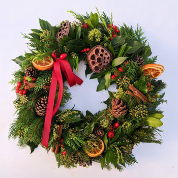 Classic Christmas Diy Wreath Making Kit, 6 of 7