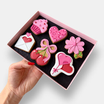 Personalised The Pink Box Mother's Day Iced Biscuits Letterbox Gift, 3 of 10