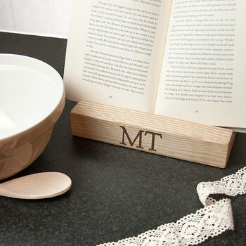 Personalised Single Oak Tablet Holder, 5 of 7