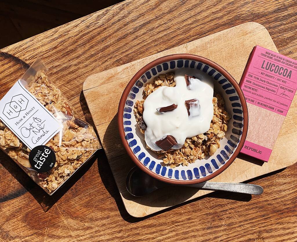 Image of Artisan Granola And Chocolate Set