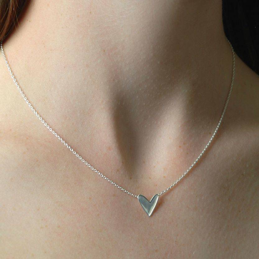 wedding jewelry for sweetheart neckline