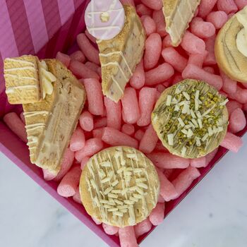 The White Chocolate Deluxe Cookie And Cookie Pie Gift Box, 6 of 12