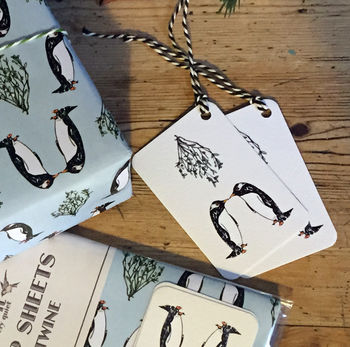 Kissing Penguin Christmas Gift Wrapping Pack, 5 of 6