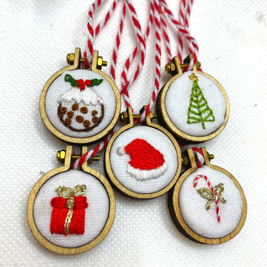 Diy Mini Christmas Decoration/Napkin Ring Kit By Treasure Kave